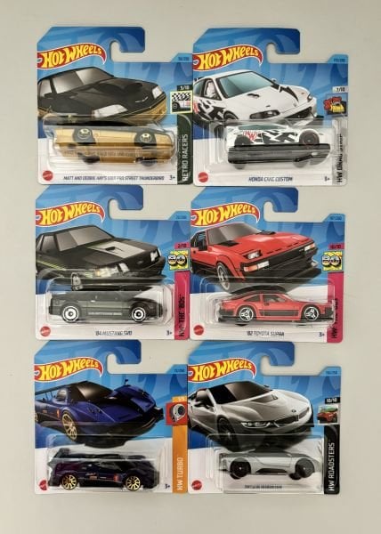 HotWheels Oyuncak Araba
